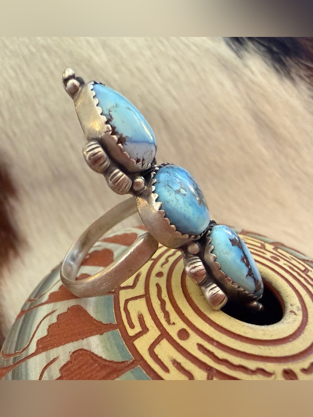 ❤️ Golden Hills 3 Stone Turquoise Sterling Silver Navajo Style Ring Adjustable - Picture 4 of 16